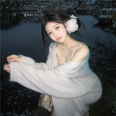 戴脚镣的女孩